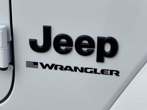 New 2025 Jeep Wrangler Sahara image 37