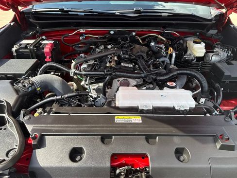 Certified 2025 Toyota Tacoma SR5 AWD/4WD image 23