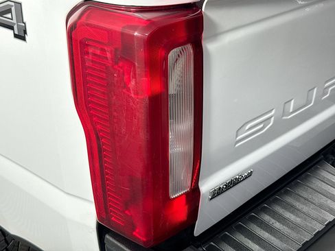 Used 2023 Ford F250 XL image 33
