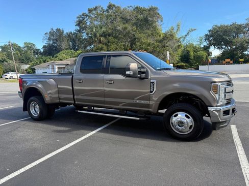 Used 2019 Ford F350 Lariat w/ Lariat Ultimate Package image 9