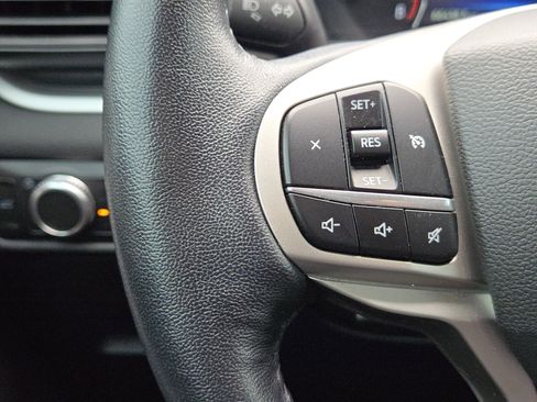 Used 2022 Ford Explorer XLT RWD image 27