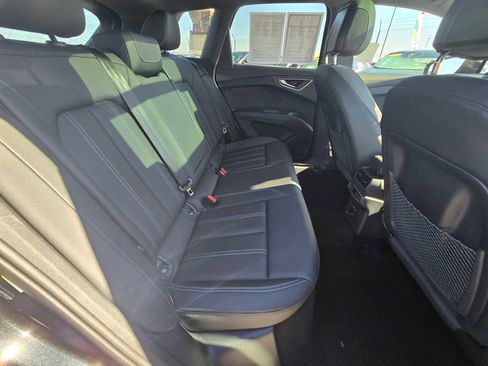 Used 2024 Audi Q4 e-tron Premium w/ Convenience Package image 15