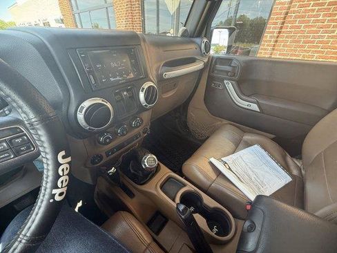 Used 2012 Jeep Wrangler Sahara w/ Connectivity Group AWD/4WD image 24