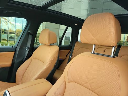 Used 2025 BMW X5 sDrive40i w/ Premium Package RWD image 26