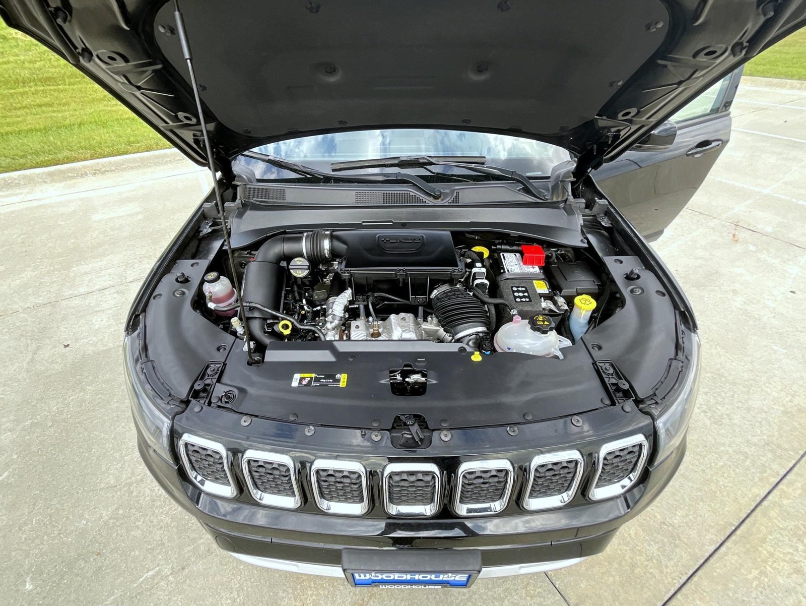 Used 2023 Jeep Compass Limited AWD/4WD image 23