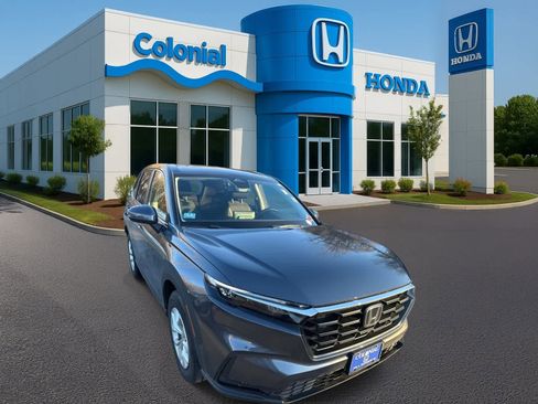 Used 2025 Honda CR-V LX image 9