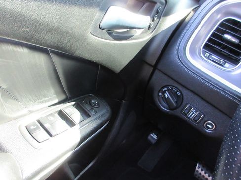 Used 2022 Dodge Charger Scat Pack RWD image 27