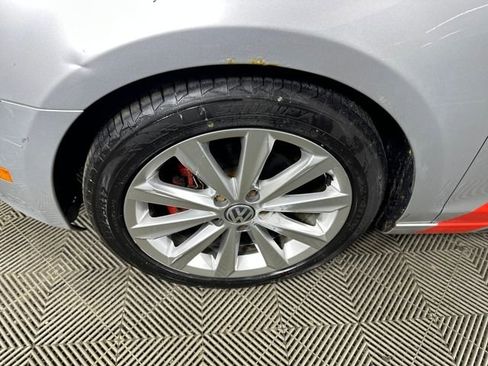 Used 2014 Volkswagen Golf TDI image 10