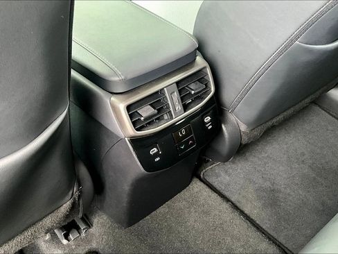 Used 2024 Lexus RX 350 FWD image 33