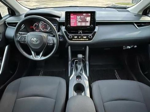 Used 2022 Toyota Corolla Cross LE AWD/4WD image 18