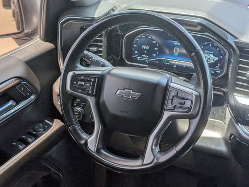 Used 2023 Chevrolet Silverado 1500 RST AWD/4WD image 15