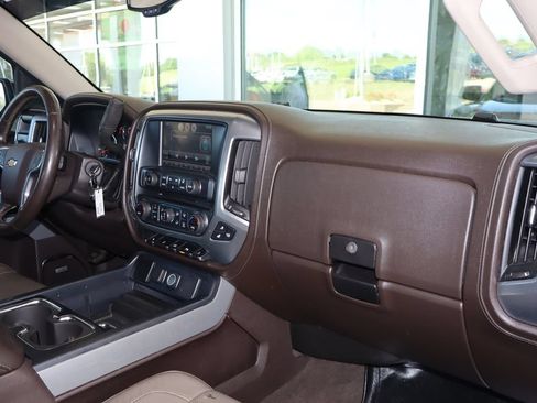 Used 2014 Chevrolet Silverado 1500 LTZ Z71 w/ LTZ Plus Package AWD/4WD image 41
