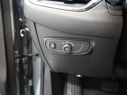 Certified 2024 Chevrolet Equinox LT FWD image 24