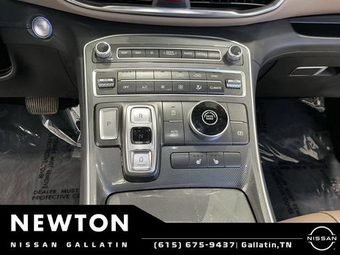 Used 2022 Hyundai Santa Fe SEL w/ Convenience + Premium Package FWD image 13