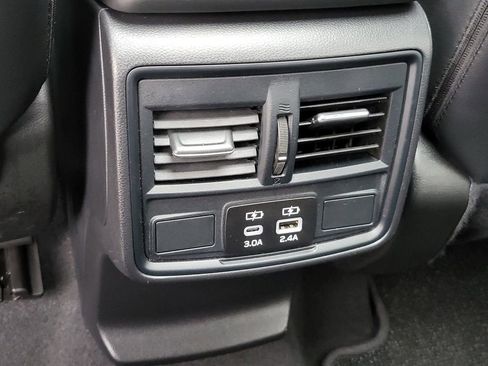 Certified 2025 Subaru Forester Premium image 15