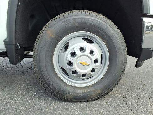 New 2026 Chevrolet Silverado 3500 W/T w/ WT Convenience Package image 7