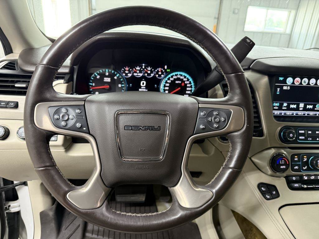 Used 2017 GMC Yukon XL Denali w/ Open Road Package AWD/4WD image 19