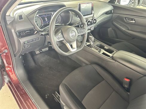 Used 2023 Nissan Sentra SV image 12