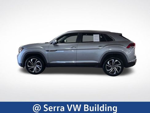 Used 2023 Volkswagen Atlas Cross Sport SEL AWD/4WD image 2