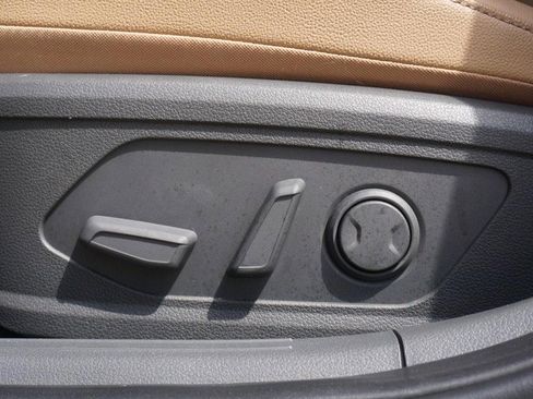 Used 2025 Hyundai Sonata Limited FWD image 23