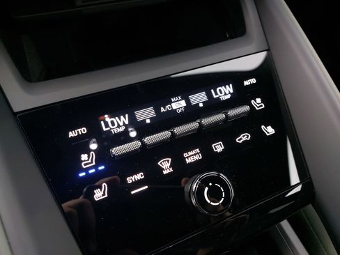 New 2026 Porsche Macan 4S Electric image 23