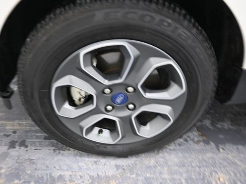Used 2020 Ford EcoSport S image 33