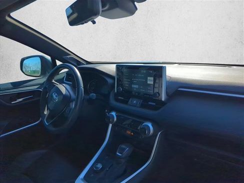 Used 2020 Toyota RAV4 XSE image 19