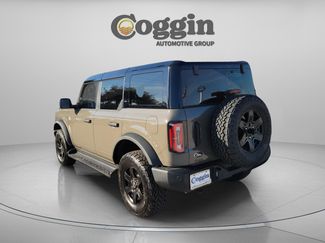 New 2025 Ford Bronco Outer Banks w/ Black Appearance Package video 2