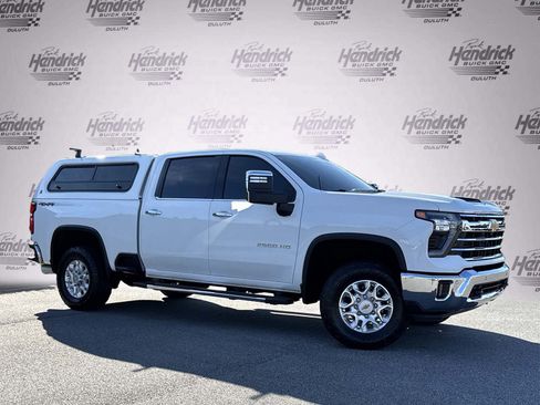 Used 2024 Chevrolet Silverado 2500 LTZ w/ LTZ Plus Package AWD/4WD image 2