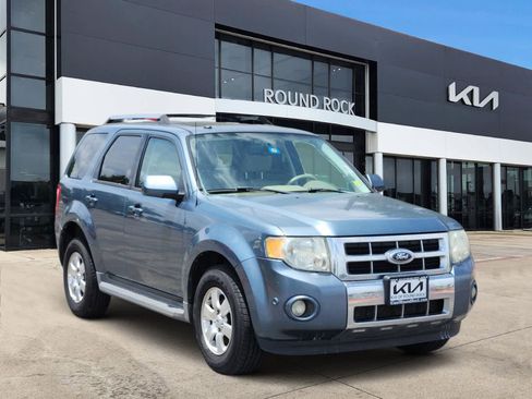 Used 2011 Ford Escape Limited w/ 302A Rapid Spec Order Code FWD image 3