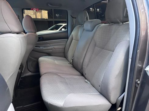 Used 2015 Toyota Tacoma 4x4 Double Cab w/ Convenience Package image 21