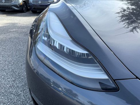 Used 2018 Tesla Model 3 Long Range image 4