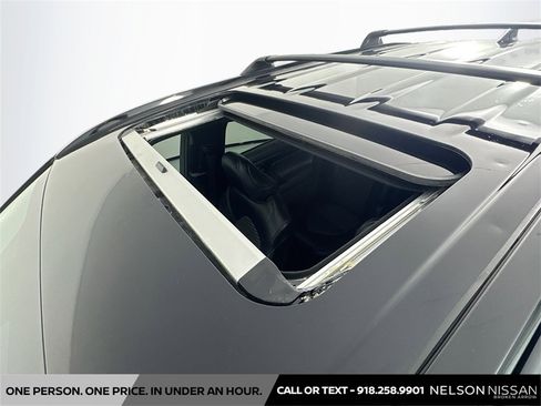 Used 2024 Toyota Highlander XSE image 21