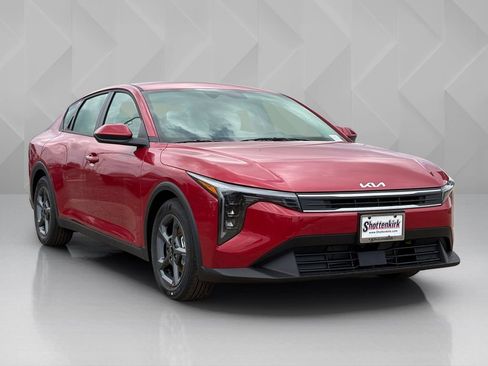 New 2026 Kia K4 FWD image 3