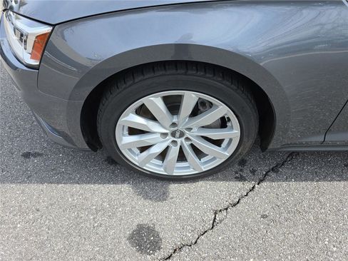 Used 2018 Audi A5 2.0T Premium Plus w/ Premium Plus image 11