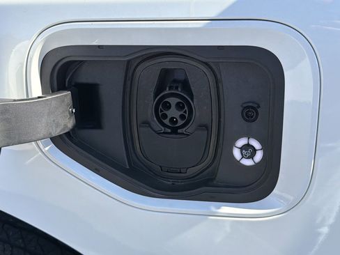 Used 2023 Ford F150 Lightning Lariat w/ Equipment Group 511A High image 37