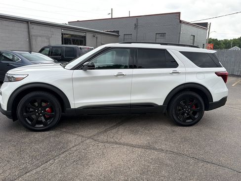 Used 2022 Ford Explorer ST w/ Equipment Group 401A AWD/4WD image 5