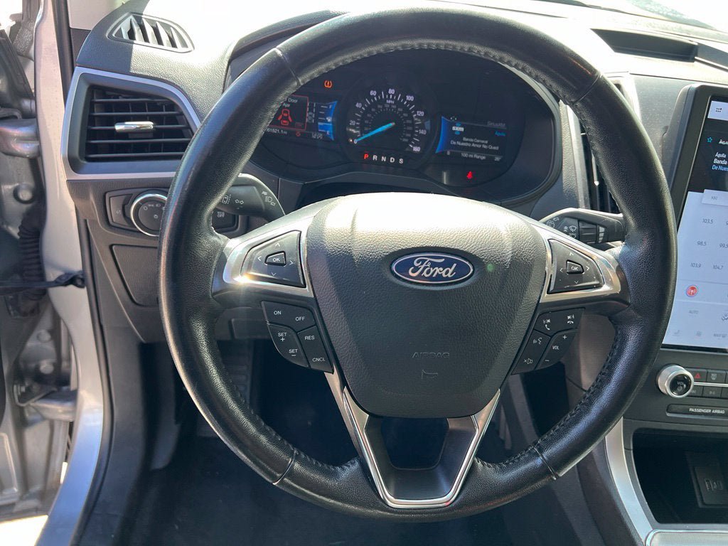 Used 2022 Ford Edge SEL AWD/4WD image 14