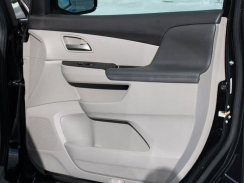 Used 2011 Honda Odyssey EX-L image 18