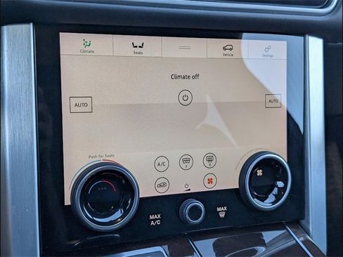 Used 2018 Land Rover Range Rover Supercharged image 16