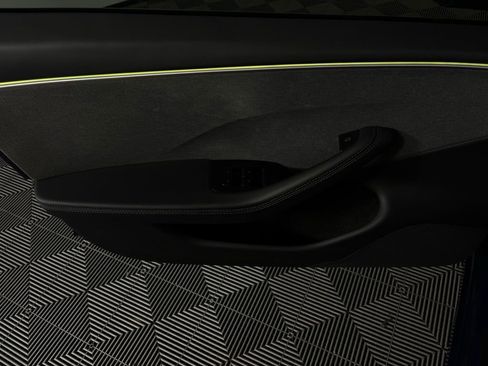 Used 2025 Tesla Model 3 Long Range image 23
