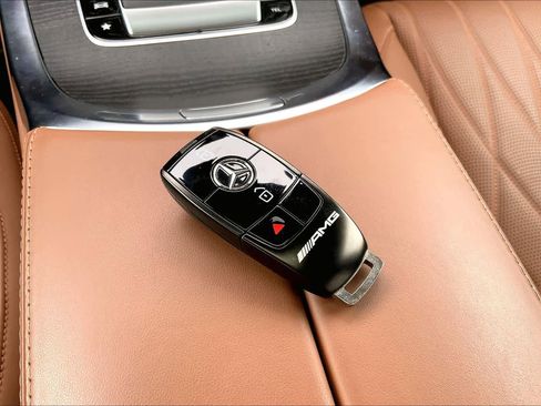 Certified 2025 Mercedes-Benz G 63 AMG 4MATIC image 15