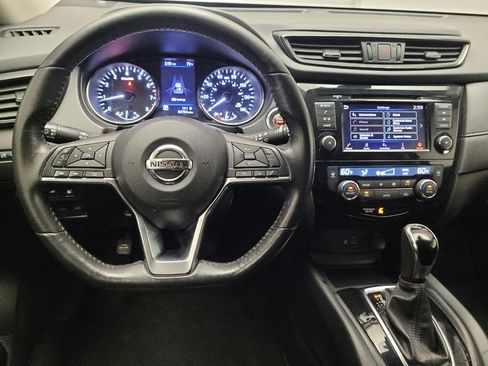 Used 2019 Nissan Rogue SV FWD image 22