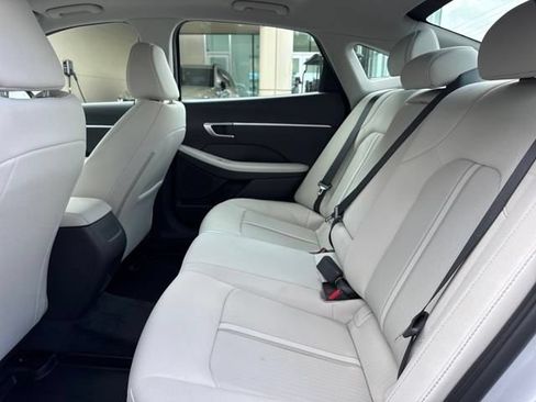 Used 2025 Hyundai Sonata SEL FWD image 10