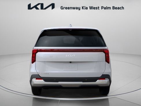 New 2026 Kia Carnival FWD image 6