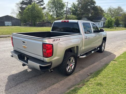 Used 2018 Chevrolet Silverado 1500 Custom w/ Custom Value Package image 6