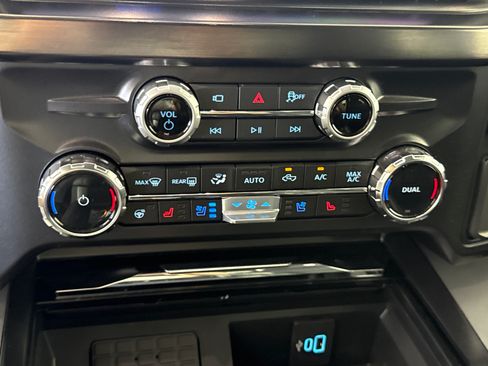 New 2026 Ford F250 Lariat w/ Tremor Off-Road Package AWD/4WD image 19
