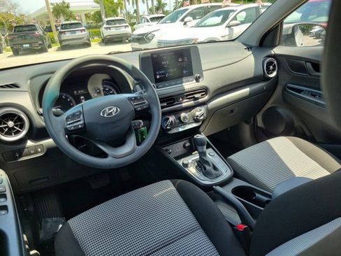 Used 2023 Hyundai Kona SE w/ Cargo Package AWD/4WD image 10