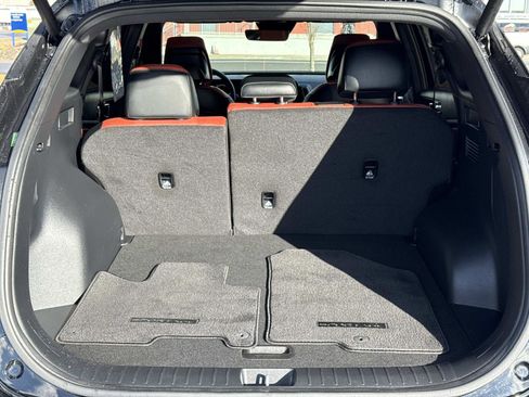 Used 2025 Kia Sportage SX image 21