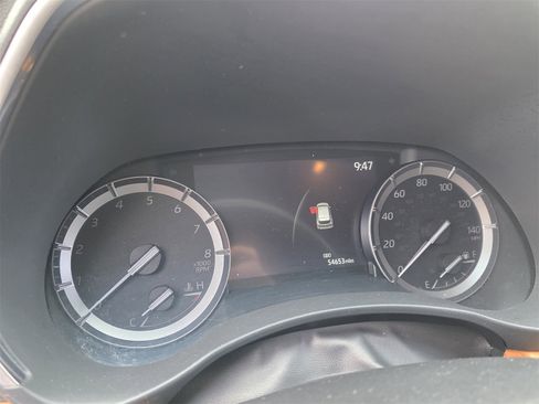 Used 2020 Toyota Highlander Platinum image 10